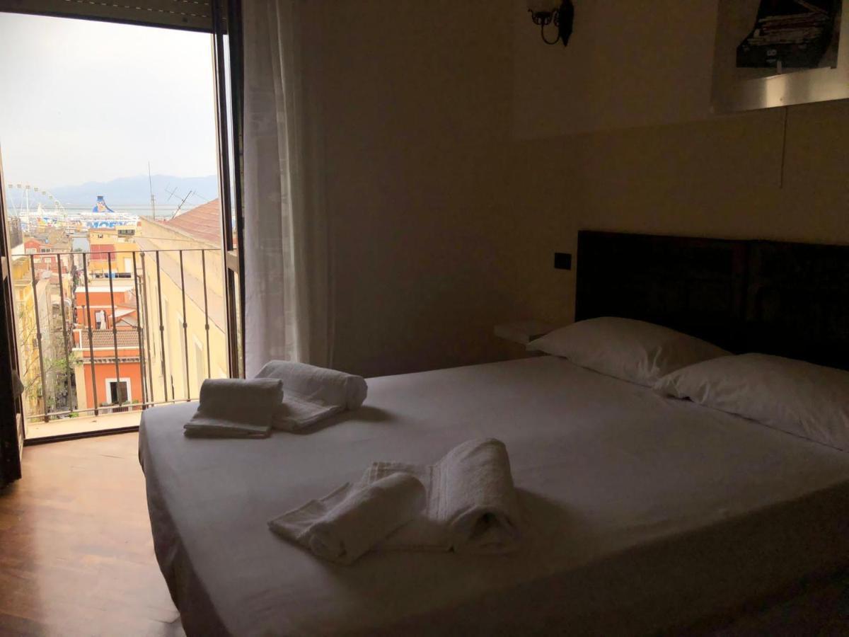 Altrove Bed and Breakfast Cagliari Esterno foto