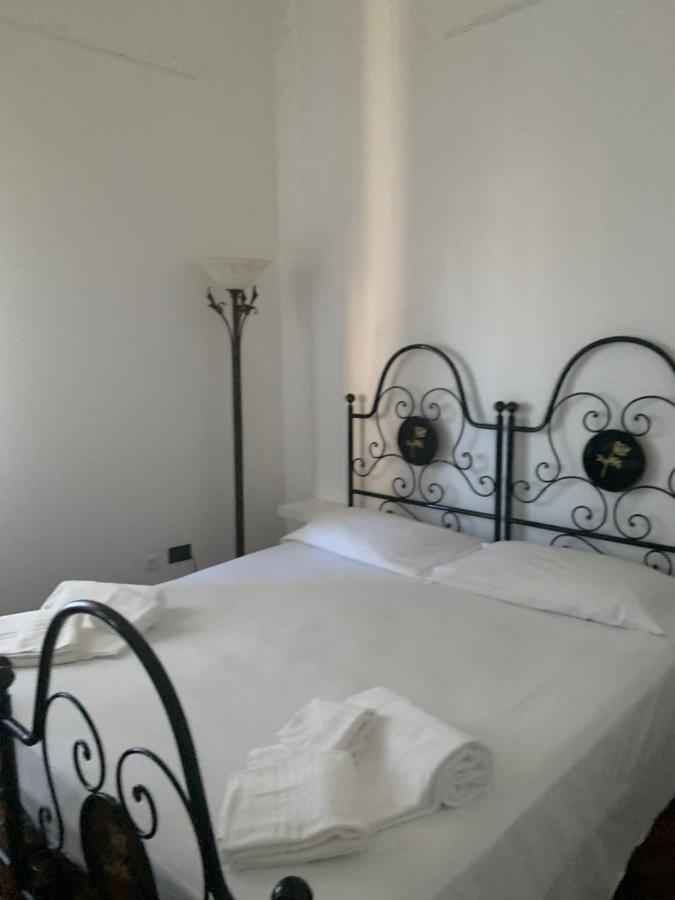 Altrove Bed and Breakfast Cagliari Esterno foto